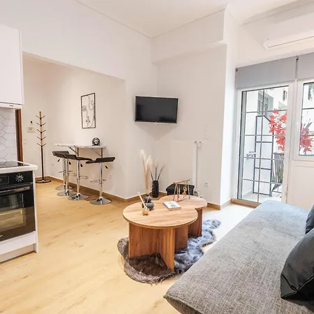 Phaedrus Living Nea Smyrni Park View Flat Apartment